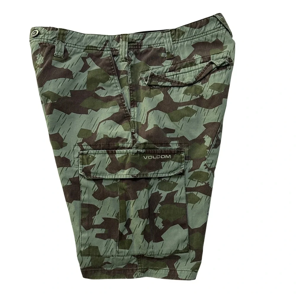 Volcom Camo Cargo Shorts Mens 34 Utility Skater‎ Streetwear Grunge Y2K Military